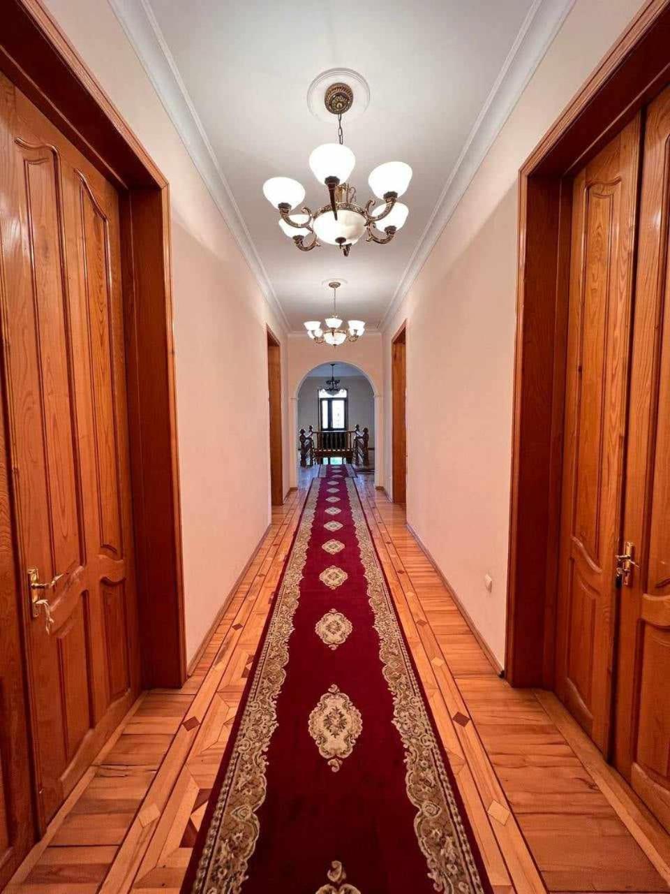 Hotel G I O Samtredia エクステリア 写真